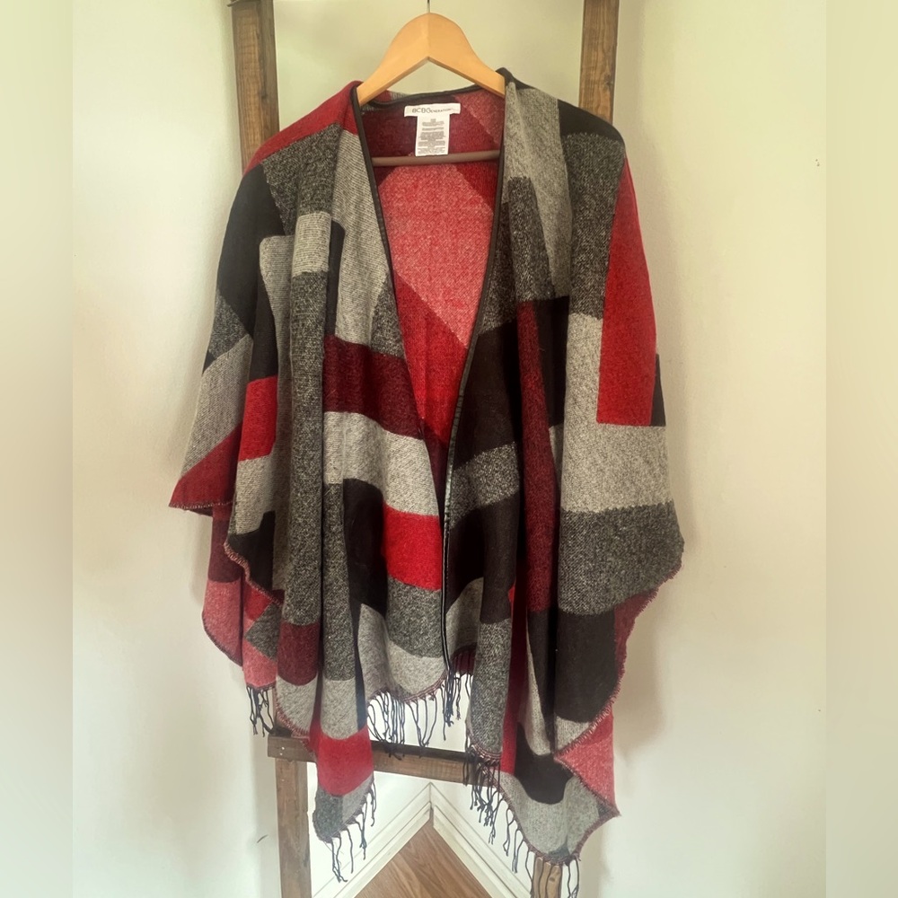 BCBG Generation Multicolor Open Front Shawl Sweater Poncho Fringe Womens